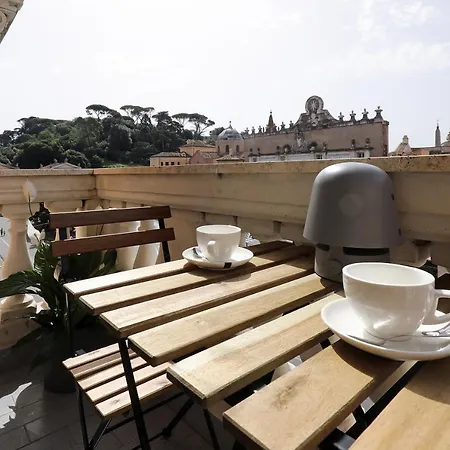 Plaza Suites, Luxury Collection