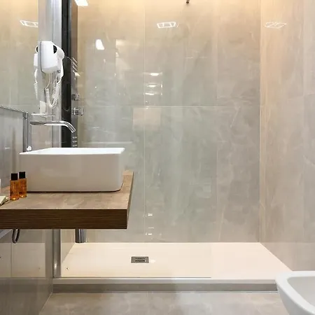 Pensjonat Plaza Suites, Luxury Collection Rzym